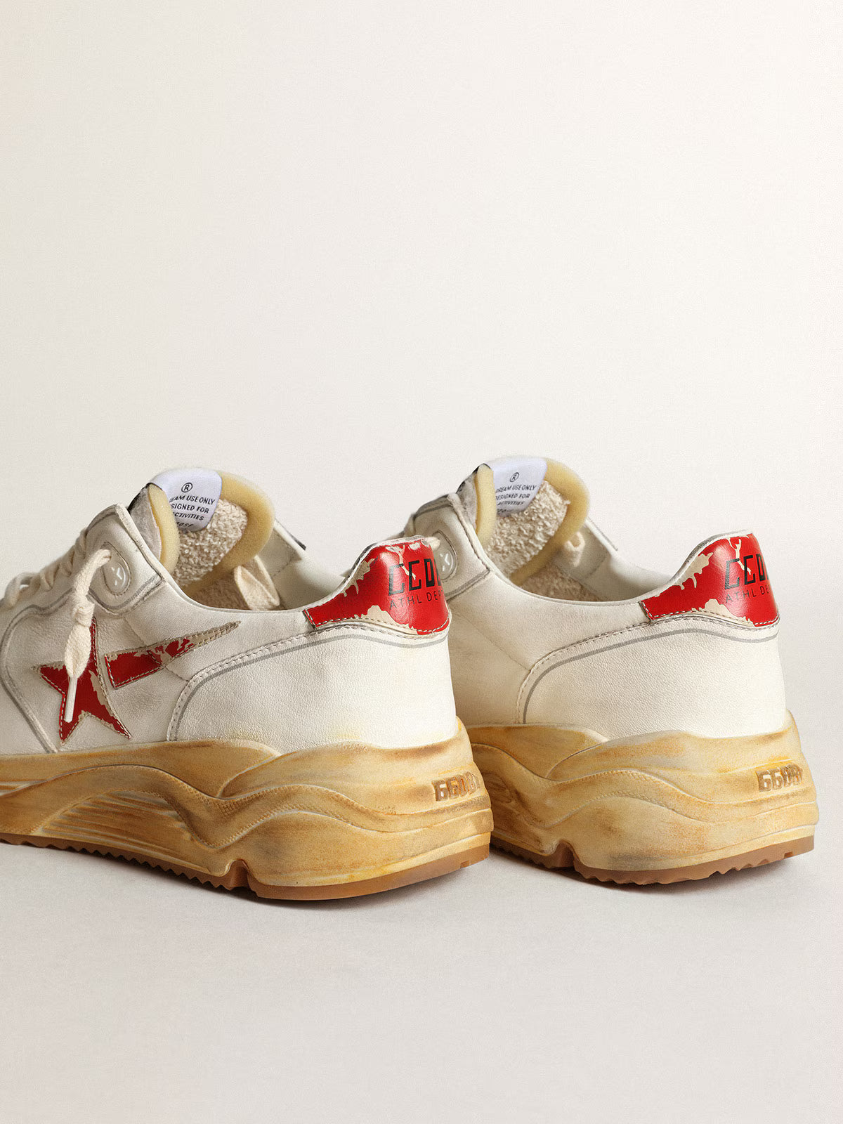 Running Sole homme avec étoile et contrefort en cuir à imprimé rouge
