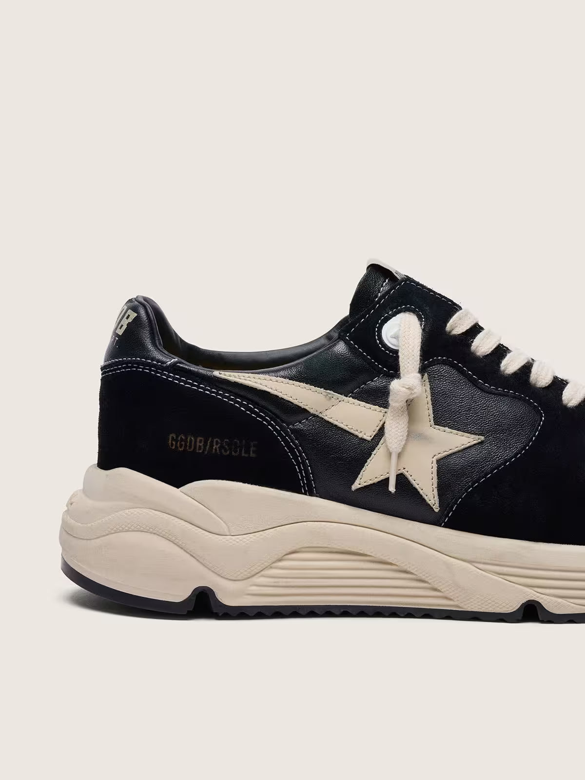 Running Sole homme en nappa et daim noirs avec étoile blanche