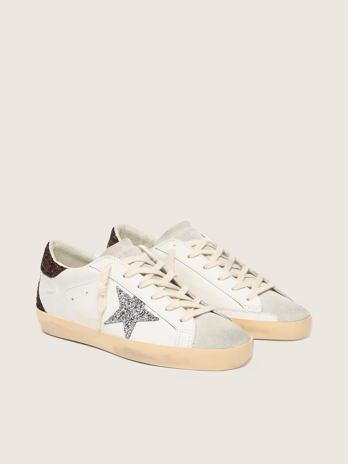 Super-Star avec étoile argentée et contrefort à paillettes marron