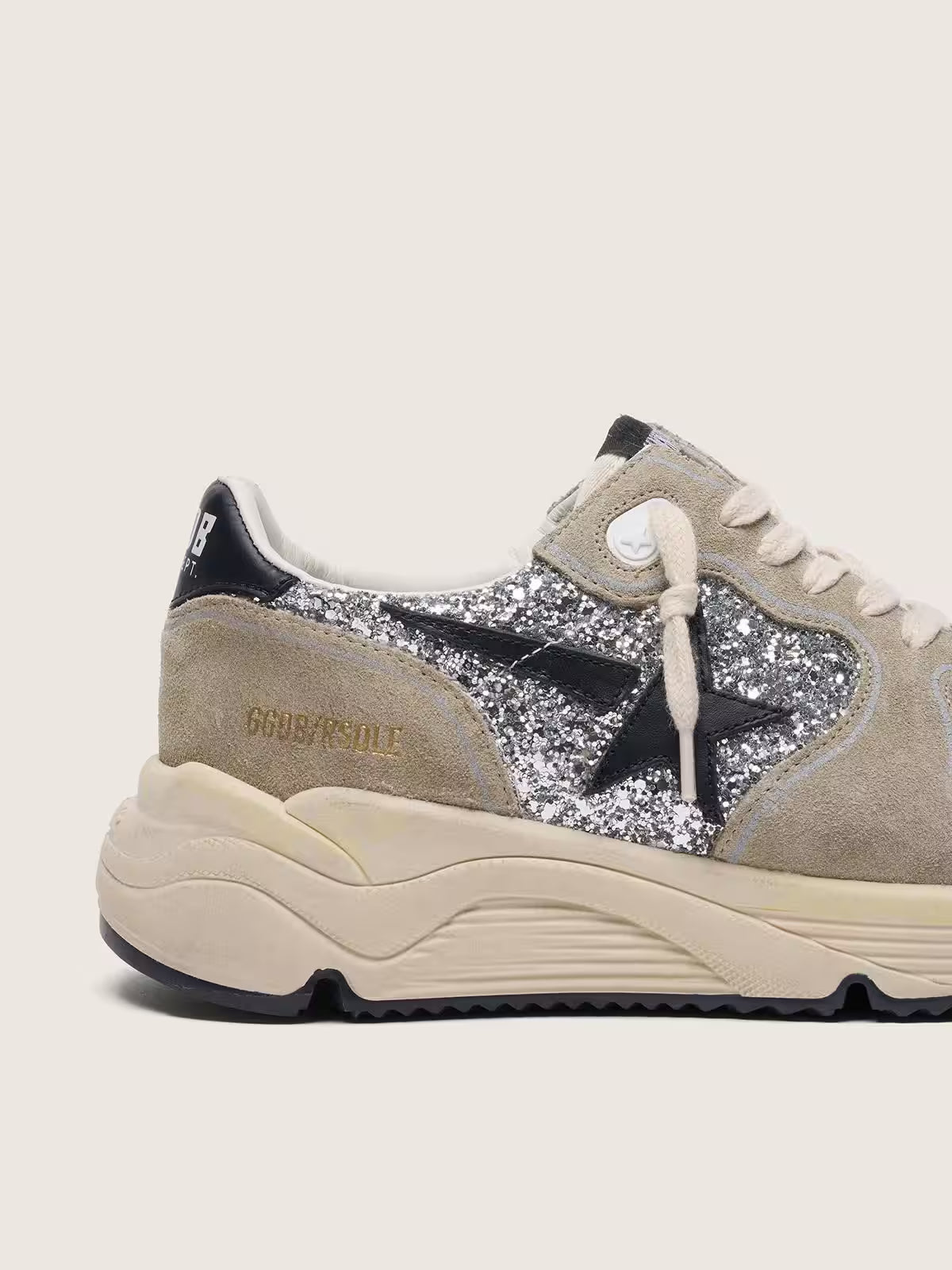 Running Sole femme à paillettes argentées et en daim gris tourterelle
